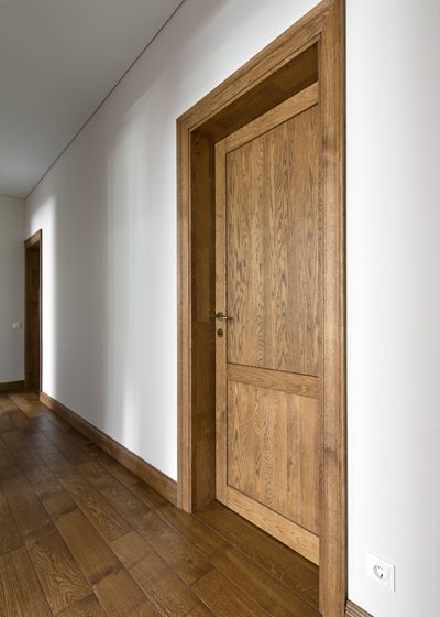 Drewniane dębowe drzwi: modele D2F i D2F1S, kolor Szary 3417.