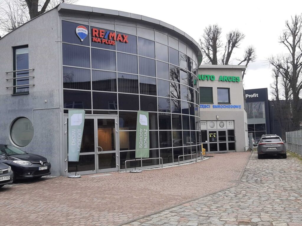 Styl Drzewa salon w Gdańsku