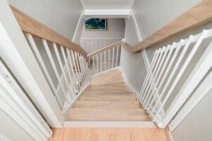 Producent schodów drewnianych: o jakości świadczą rezultaty