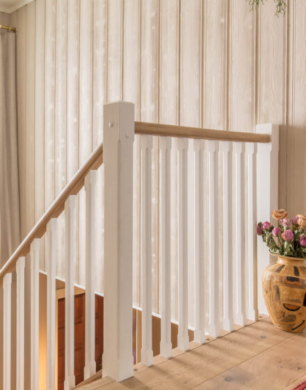 Drewniane schody: połączenie funkcjonalności i estetyki