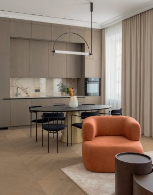 Podłoga w jodełkę francuską 45° – ukierunkowana i dojrzała przestrzeń