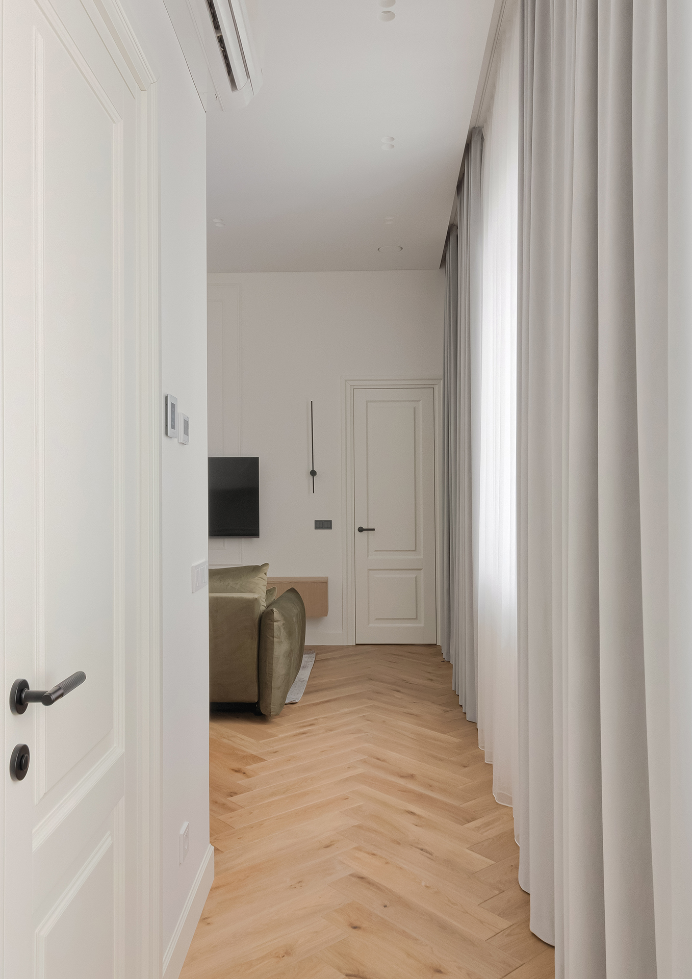 Nowoczesna oaza spokoju - dom, który oddycha naturą